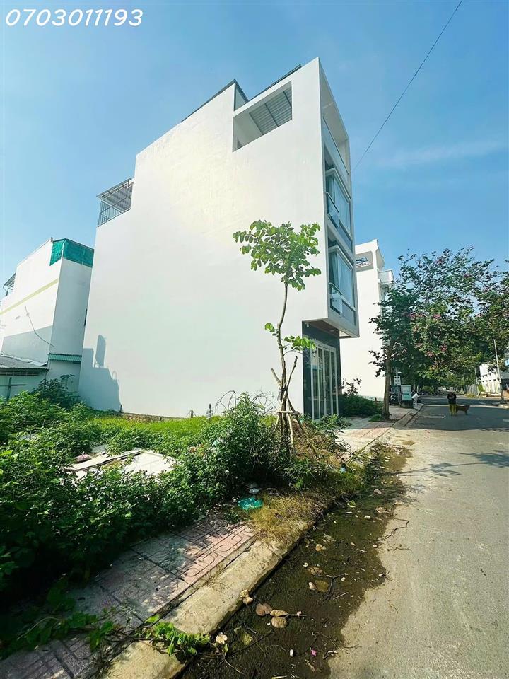 Góc bán lô đất siêu đẹp tại đường Hoàng Hoa Thám, TP. Mỹ Tho, DT 69,7m2, giá đầu tư