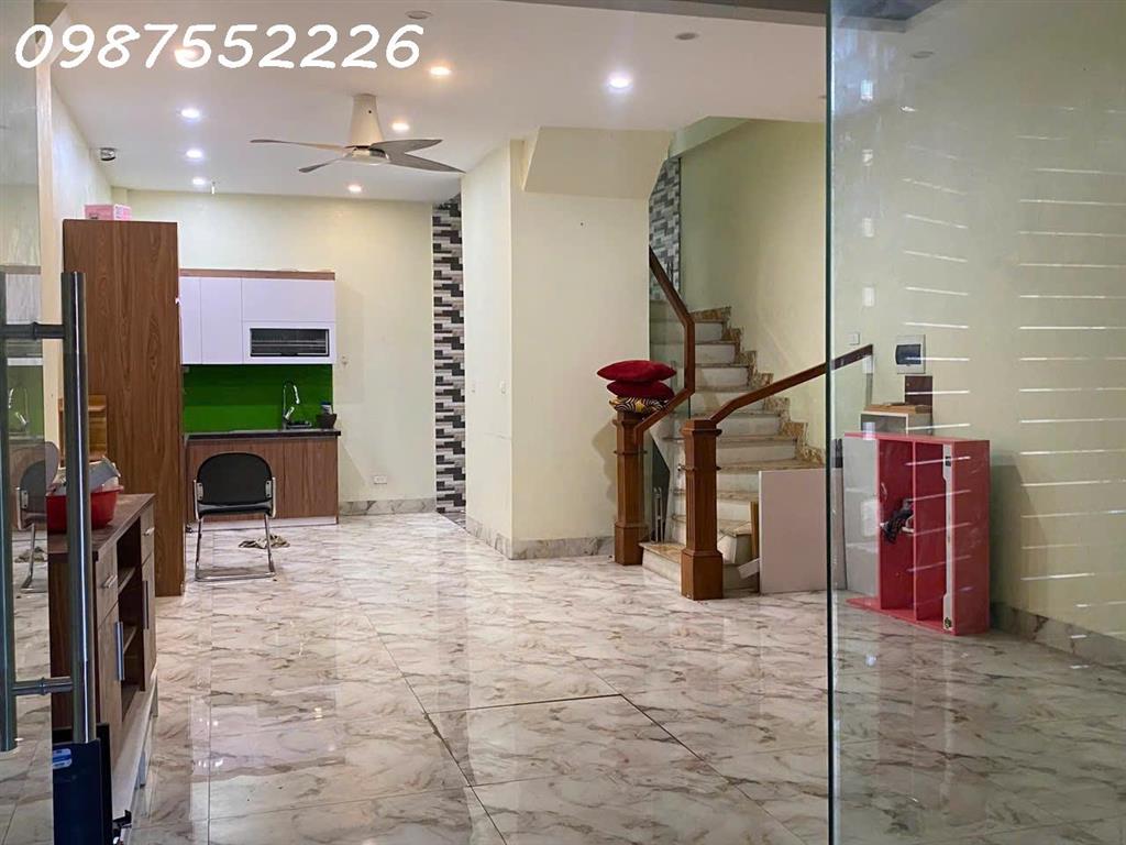 Chính chủ cho thuê nhà 2,5 tầng Phố An Dương, Hồng Hà, Hà Nội, DT 60m2, giá 8,5 tr/ tháng
