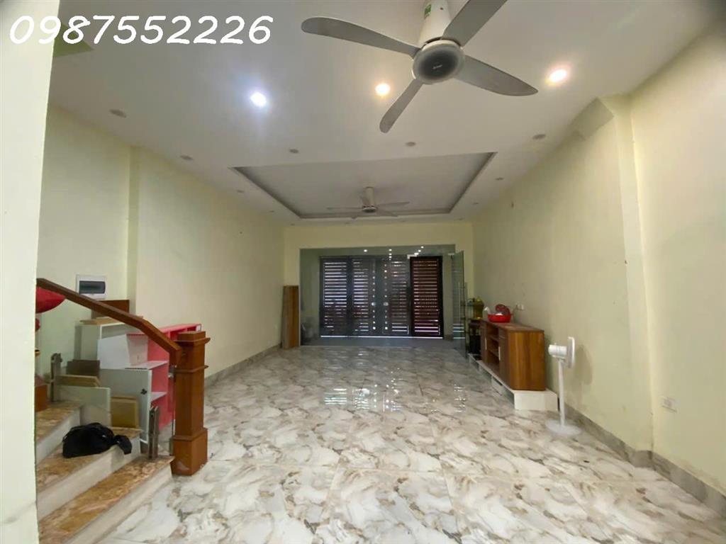 Chính chủ cho thuê nhà 2,5 tầng Phố An Dương, Hồng Hà, Hà Nội, DT 60m2, giá 8,5 tr/ tháng