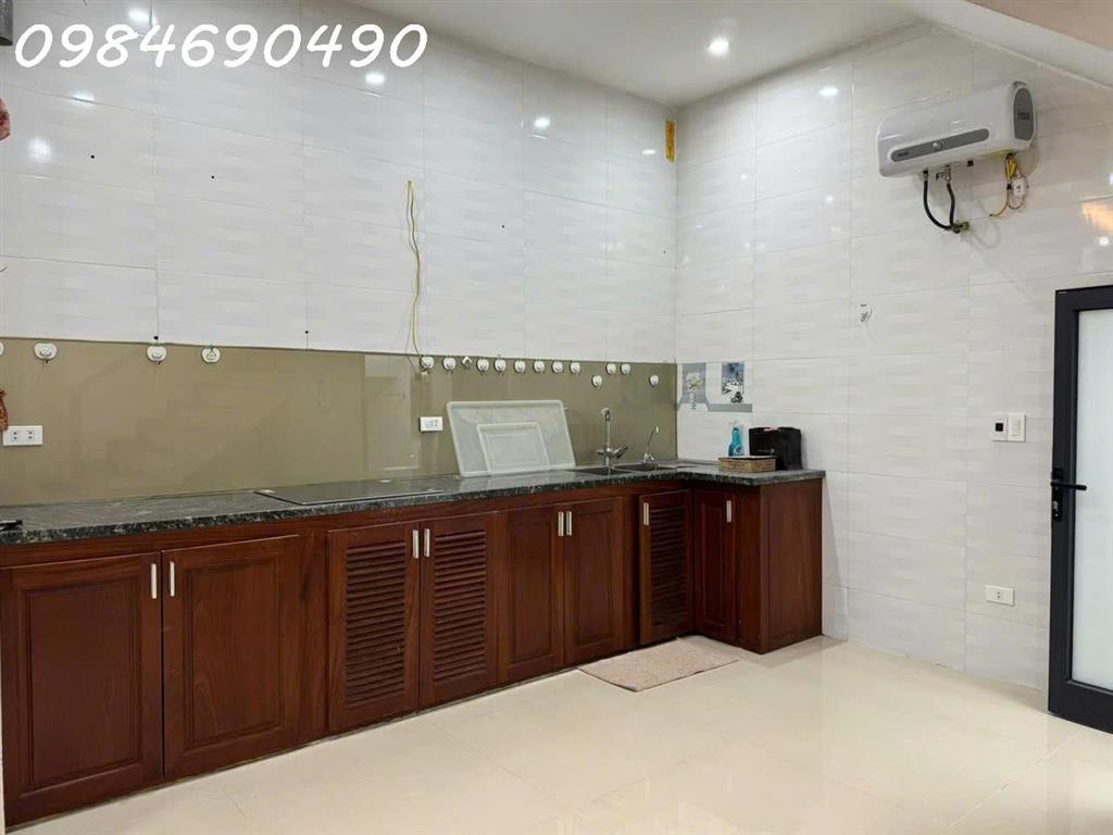 Cho thuê nhà nguyên căn Lai Xá - Hoài Đức DT 75m2, 3 tầng, full nội thất, giá 11tr/tháng