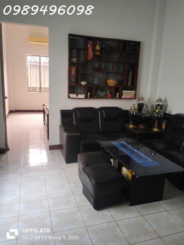 Bán nhà mặt tiền 1 trệt 2 lầu phố Thái Nguyên, TP. Nha Trang, DT 93.4 m2, giá ưu đãi Hot!