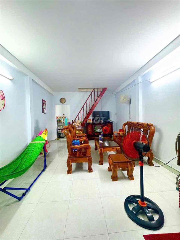 305/ LÊ VĂN QUỚI-Nhà 2Tầng-40m2,Chỉ 4,4 tỷ còn bớt..