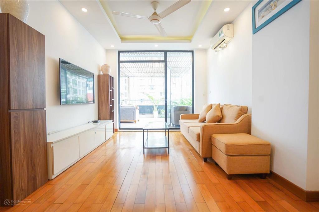 Cho thuê căn hộ duplex 3pn, 3wc, 184m2 chỉ với 28,6 triệu/th tại quảng an, tây hồ, hà nội