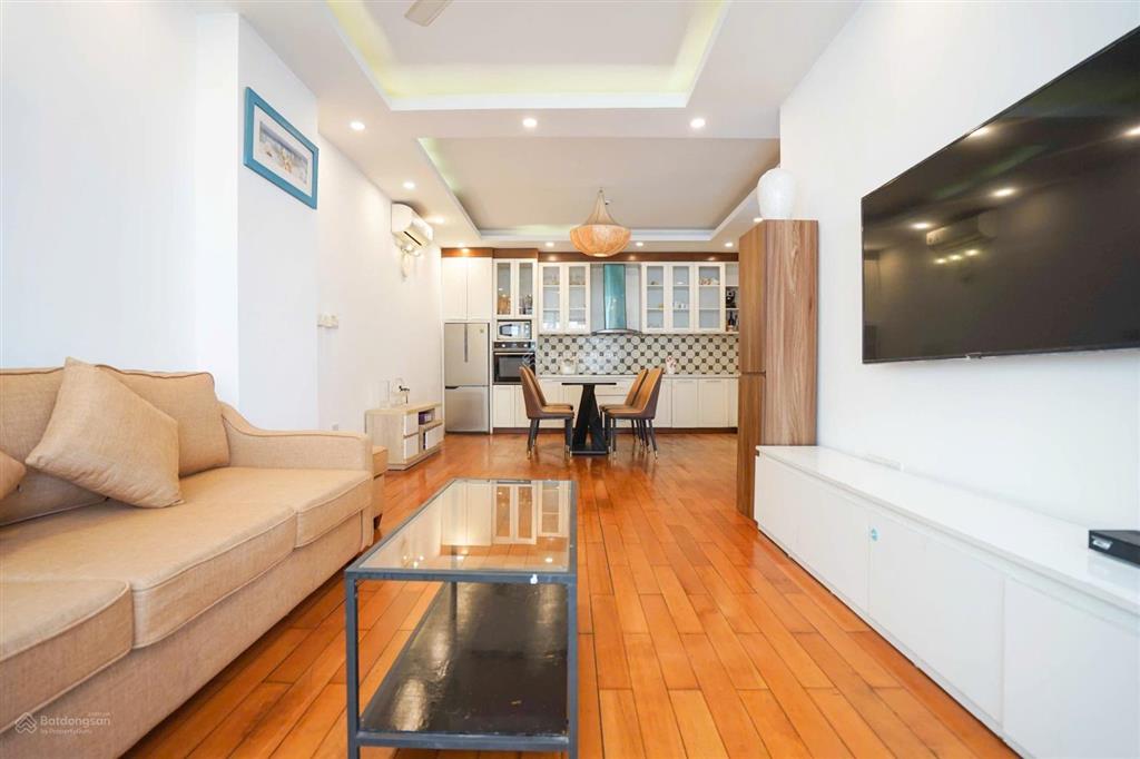 Cho thuê căn hộ duplex 3pn, 3wc, 184m2 chỉ với 28,6 triệu/th tại quảng an, tây hồ, hà nội