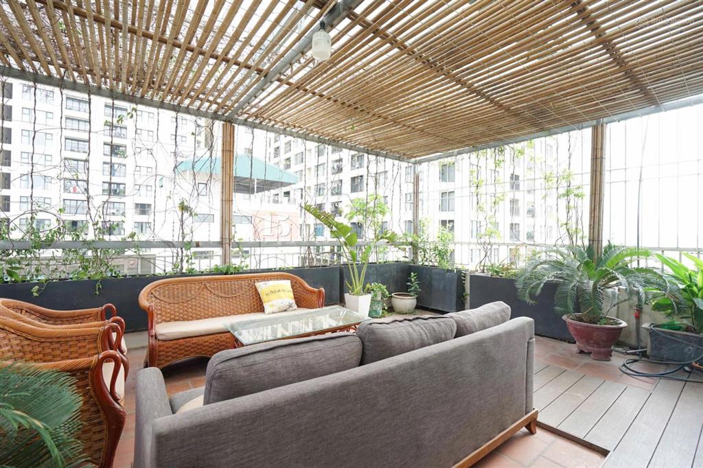 Cho thuê căn hộ duplex 3pn, 3wc, 184m2 chỉ với 28,6 triệu/th tại quảng an, tây hồ, hà nội