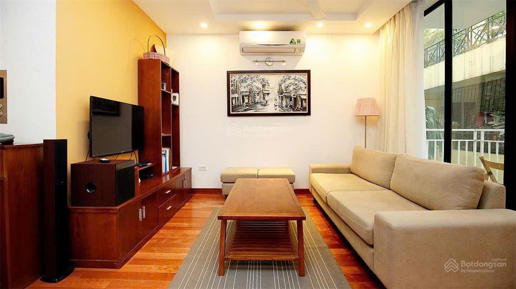 Cho thuê căn hộ dịch vụ 2pn, 92m2 tại ngõ 6 đặng thai mai, 16 triệu vnd full services