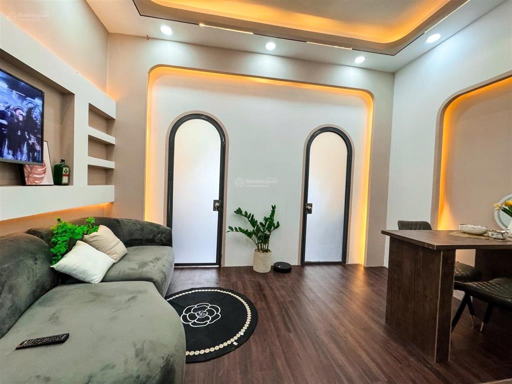 Cho thuê căn hộ 2 phòng ngủ cách mạng tháng 8 (cmt8), quận 10
