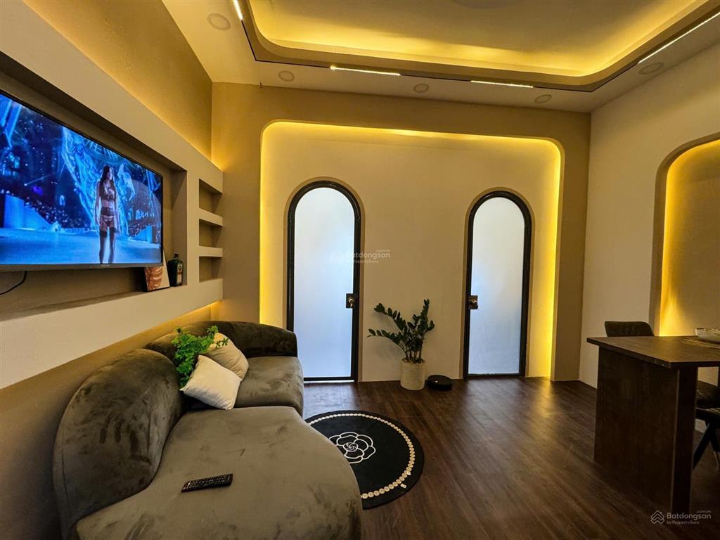Cho thuê căn hộ 2 phòng ngủ cách mạng tháng 8 (cmt8), quận 10