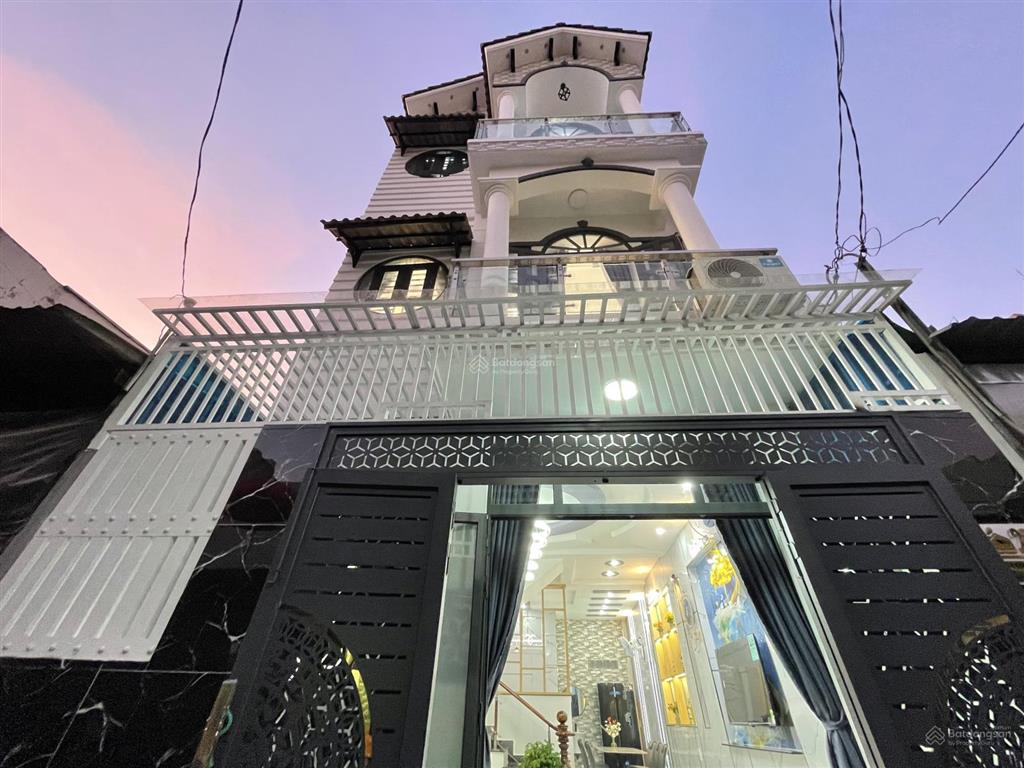 Nhà phố ngang 5m hiếm sát gò vấp