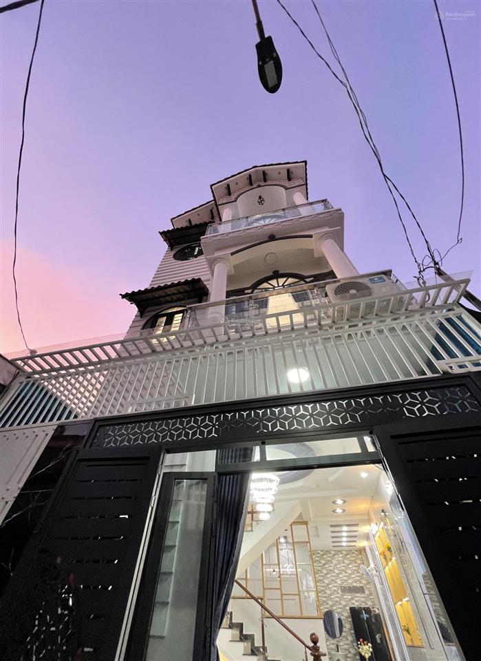 Nhà phố ngang 5m hiếm sát gò vấp