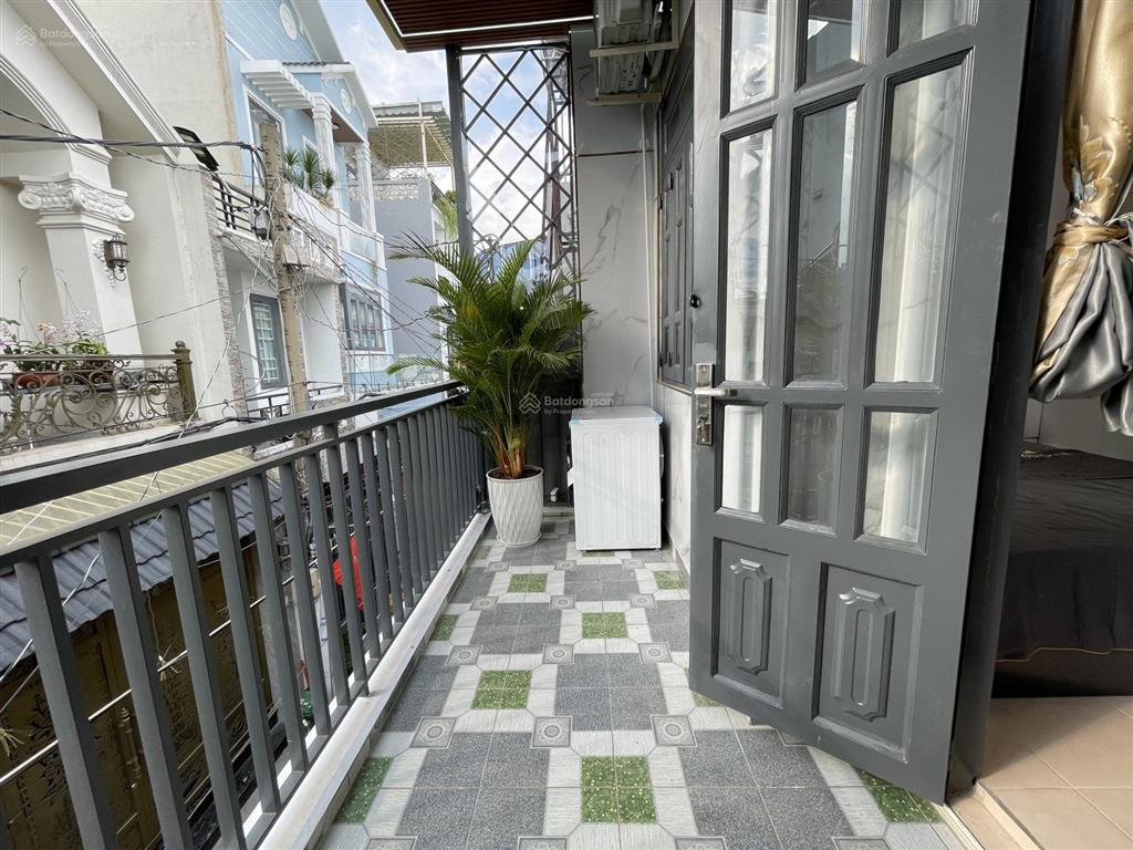 Nhà đẹp hẻm xe hơi sau lưng toà án, công an quận 12, sát gò vấp