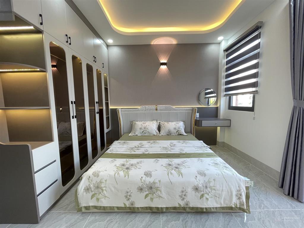 Siêu phẩm mặt tiền đường 4mx18m. xây mới có thang máy, cách chợ ~100m, khu kinh doanh sầm uất