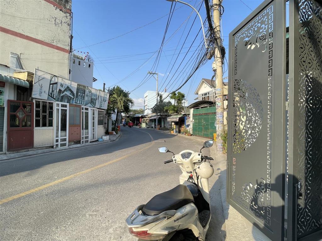 Siêu phẩm mặt tiền đường 4mx18m. xây mới có thang máy, cách chợ ~100m, khu kinh doanh sầm uất