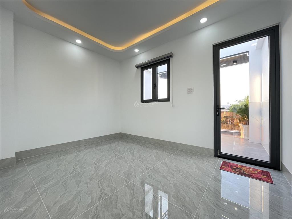 Siêu phẩm mặt tiền đường 4mx18m. xây mới có thang máy, cách chợ ~100m, khu kinh doanh sầm uất