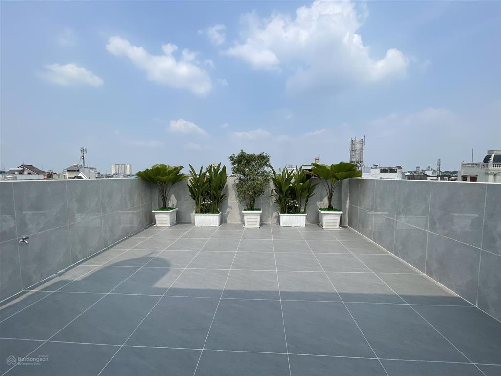 Siêu phẩm nhà phố xây mới 4m2 nở hậu 5m2. cn 82m2. vị trí đẹp. có ô chờ thang máy