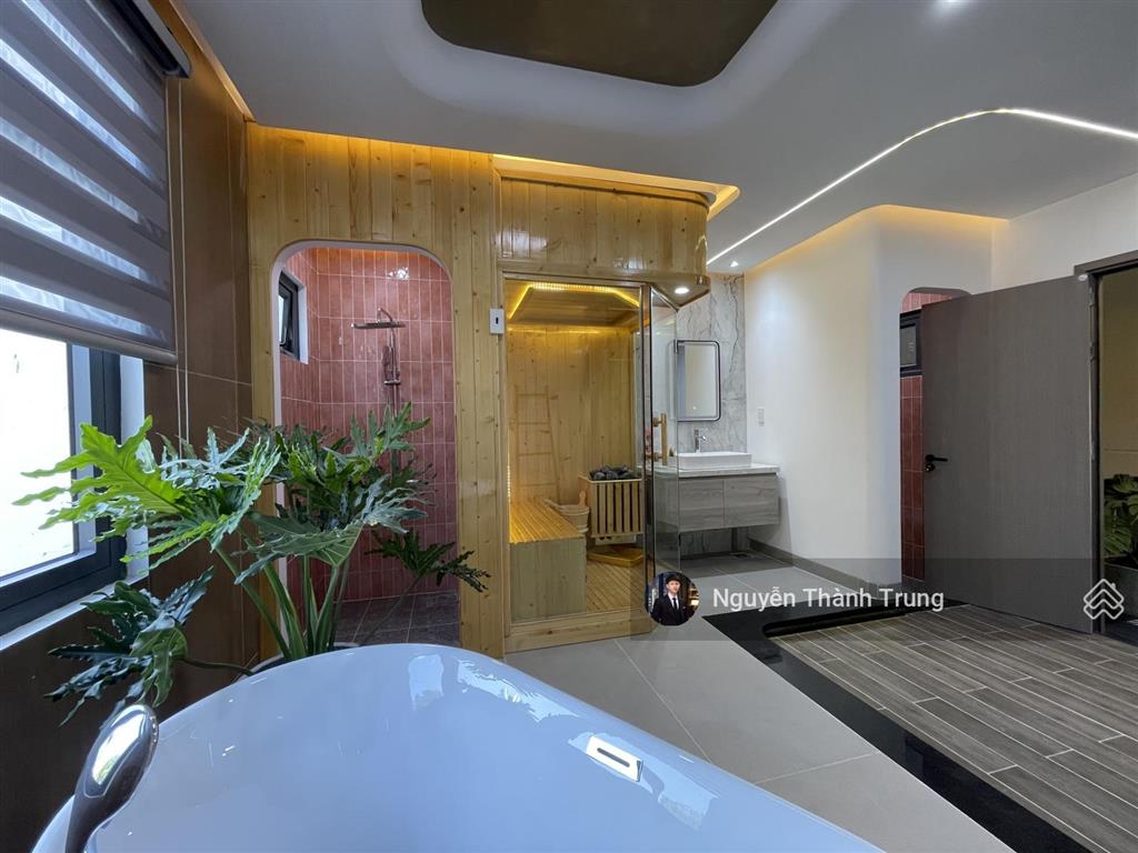 Siêu phẩm luxury có thang máy. thiết kế độc bản. mặt tiền nhánh view kênh tl37