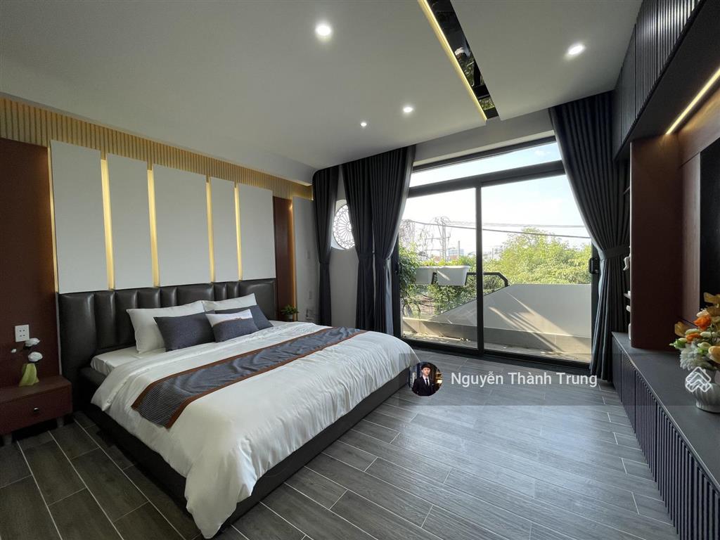 Siêu phẩm luxury có thang máy. thiết kế độc bản. mặt tiền nhánh view kênh tl37