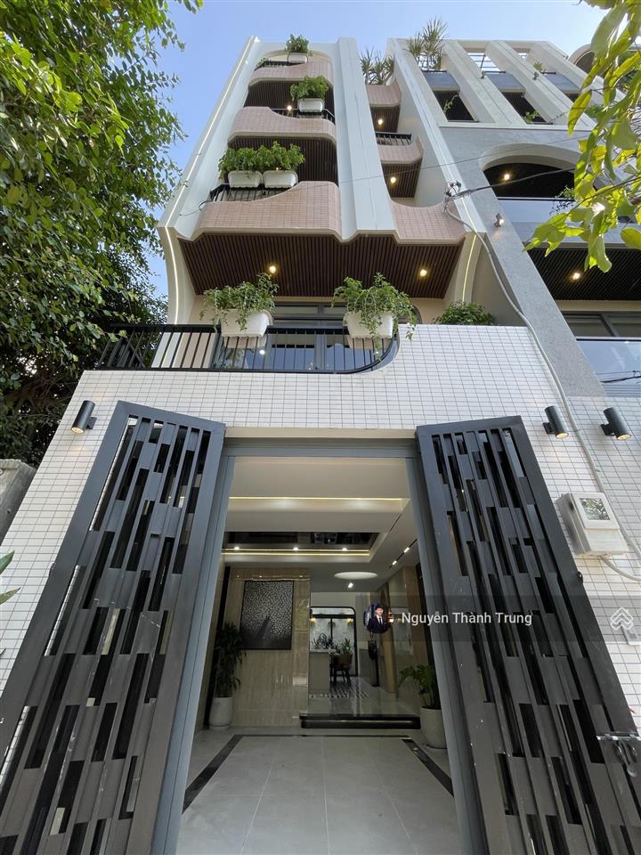 Siêu phẩm luxury có thang máy. thiết kế độc bản. mặt tiền nhánh view kênh tl37