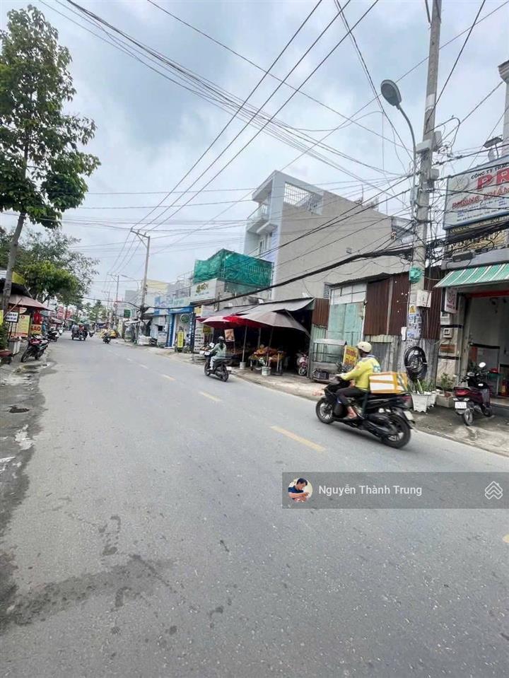 Nhà mặt tiền diện tích khủng 5m x 36m. 175m2. xây 2 lầu
mặt tiền đ. huỳnh thị hai.