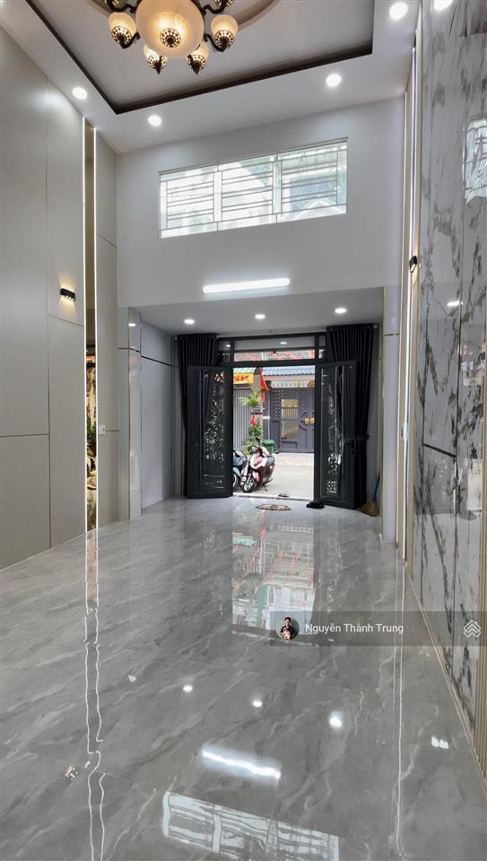 Nhà phố 1/ hẻm 9m. khu nhà lầu đồng bộ đẹp vip nhất tuyến tth07. vị trí đẹp giáp quận gò vấp.
