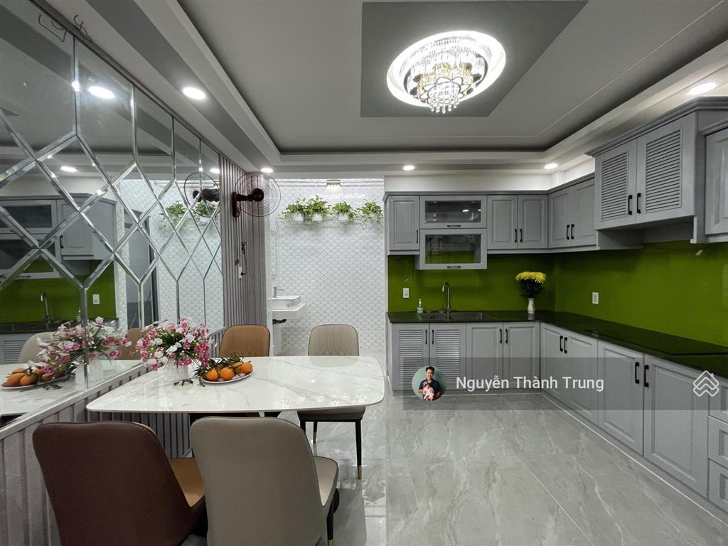 Nhà phố 1/ hẻm 9m. khu nhà lầu đồng bộ đẹp vip nhất tuyến tth07. vị trí đẹp giáp quận gò vấp.