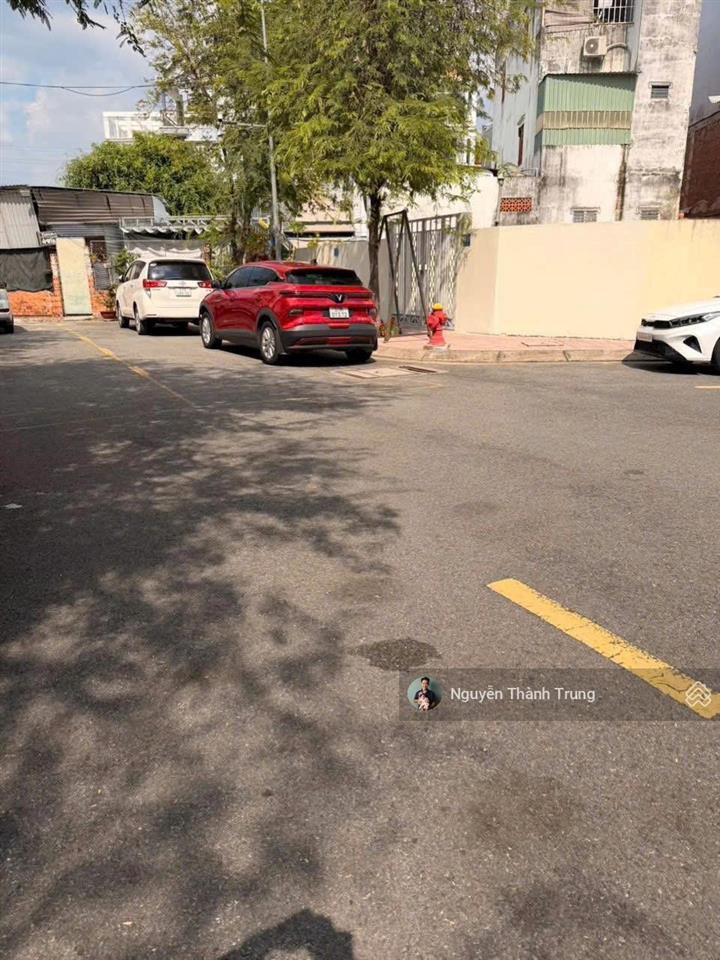 Đất huỳnh thị hai. lô góc đẹp, xây dựng tự do. đường nhựa 9m chuẩn. khu toàn nhà lầu