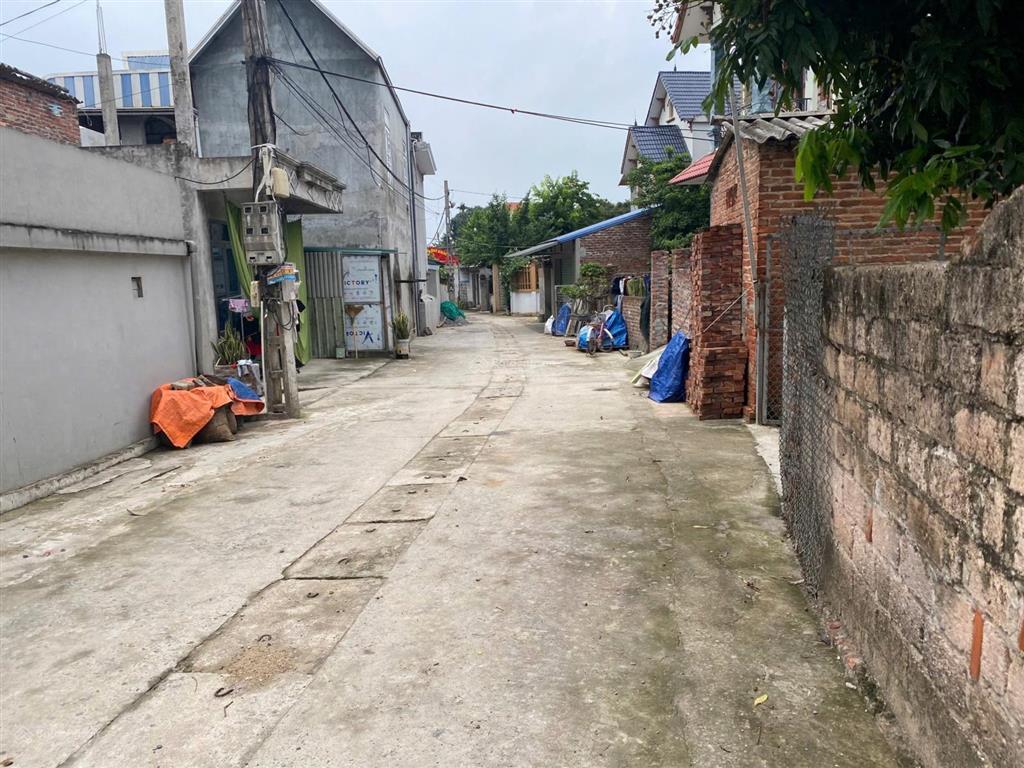 Chính chủ nhờ bán lô đất phú nghĩa chương mỹ hà nội, ô tô ngủ trong đất! cách trục chính ql6 1km