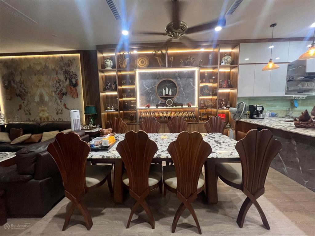 Chủ thiện chí bán, bán biệt thự vinhomes green bay 200m2  giá tham khảo tốt trong thị trường