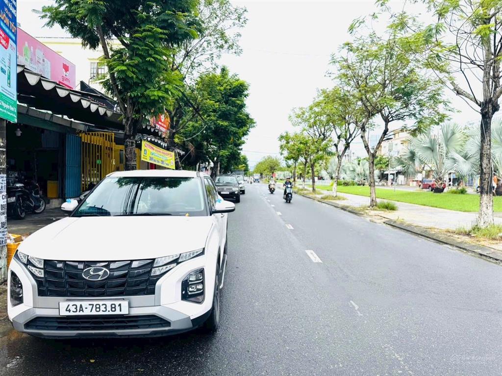 Bán 2 lô liền kề mt đường bắc sơn , viêw công viên , đối diện là trường học , 200m2  gần bến xe