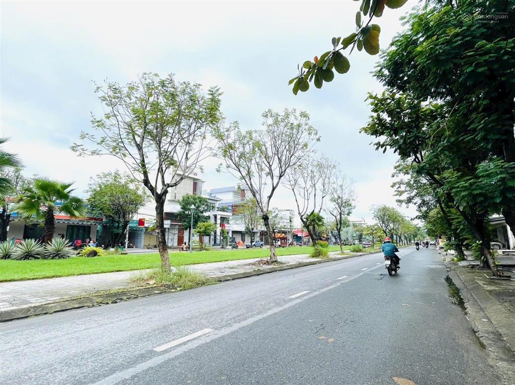 Bán 2 lô liền kề mt đường bắc sơn , viêw công viên , đối diện là trường học , 200m2  gần bến xe