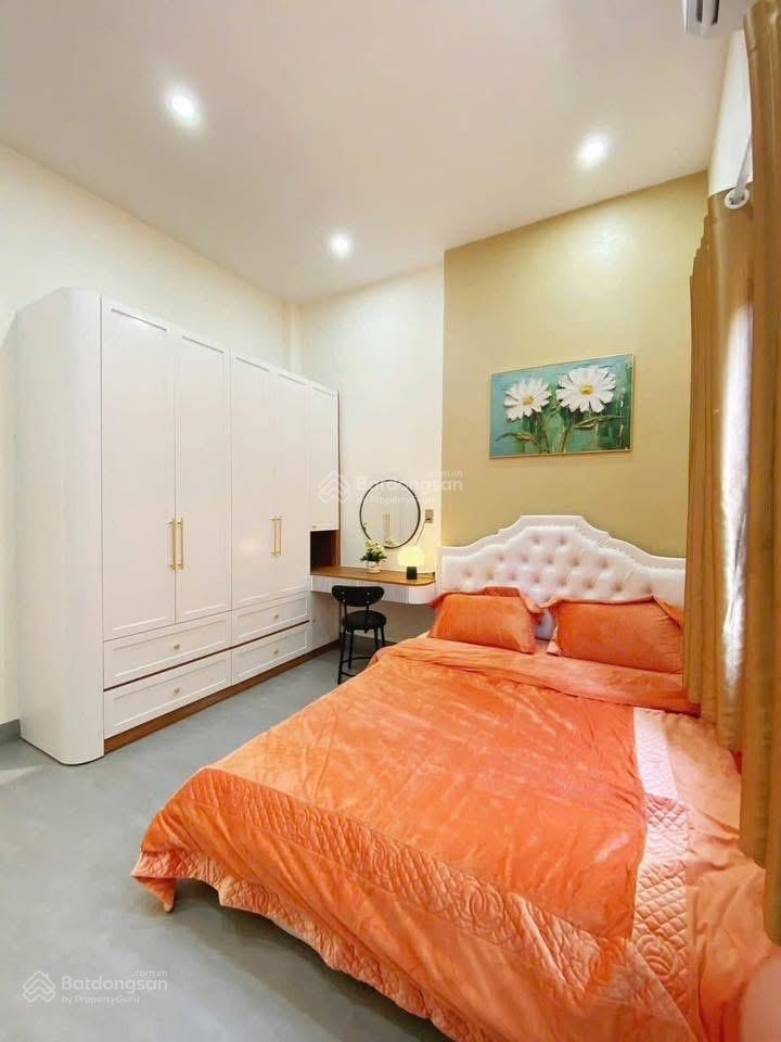 Nhà mt gần bãi biển khu vực thanh khê, 3 tầng full nội thất, mt đường phú lộc 11