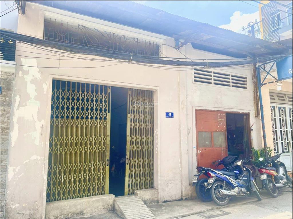 Bán nhà riêng tại 04 quảng hiền, 16,5 tỷ, 111m2, view đẹp, giá cực chất