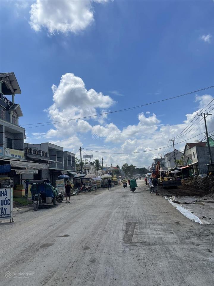 Bán đất làm xưởng mt lò rèn xã long hòa thành phố hồ chí minh ngang 27m đường rộng
