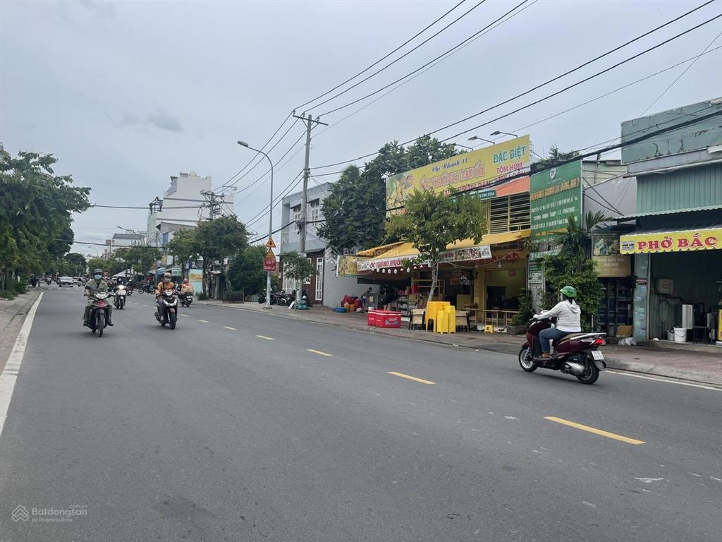 Bán đất mặt tiền lò rèn xã long hòa, tp. hcm phù hợp làm nhà xưởng kho bãi biệt thự, đất bằng phẳng