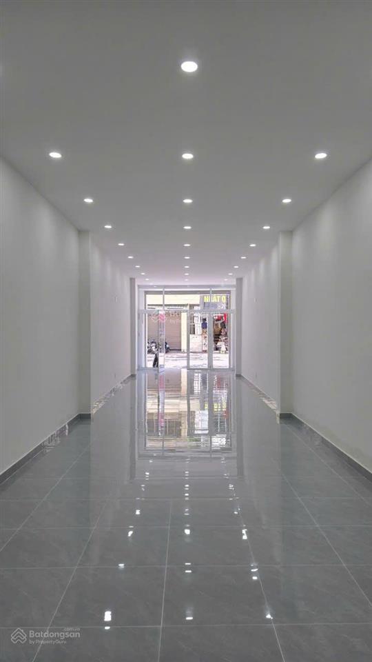 Cho thuê nhà nguyên căn mặt tiền phố hàn  nha trang  đường tô hiến thành  giá 70 triệu