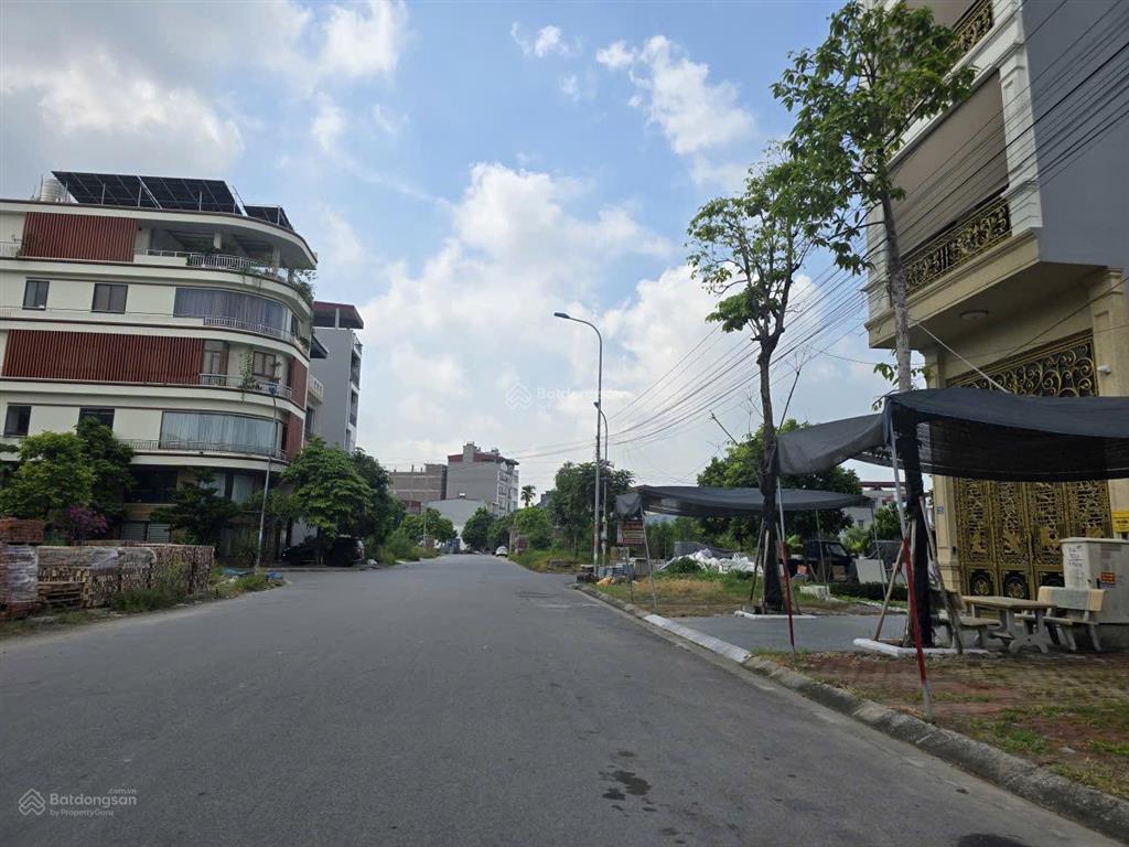 Bán nhà 5 tầng mới xây thô hoàn thiện mặt ngoài đông phong, yên phong, bắc ninh giá 6,5 tỷ