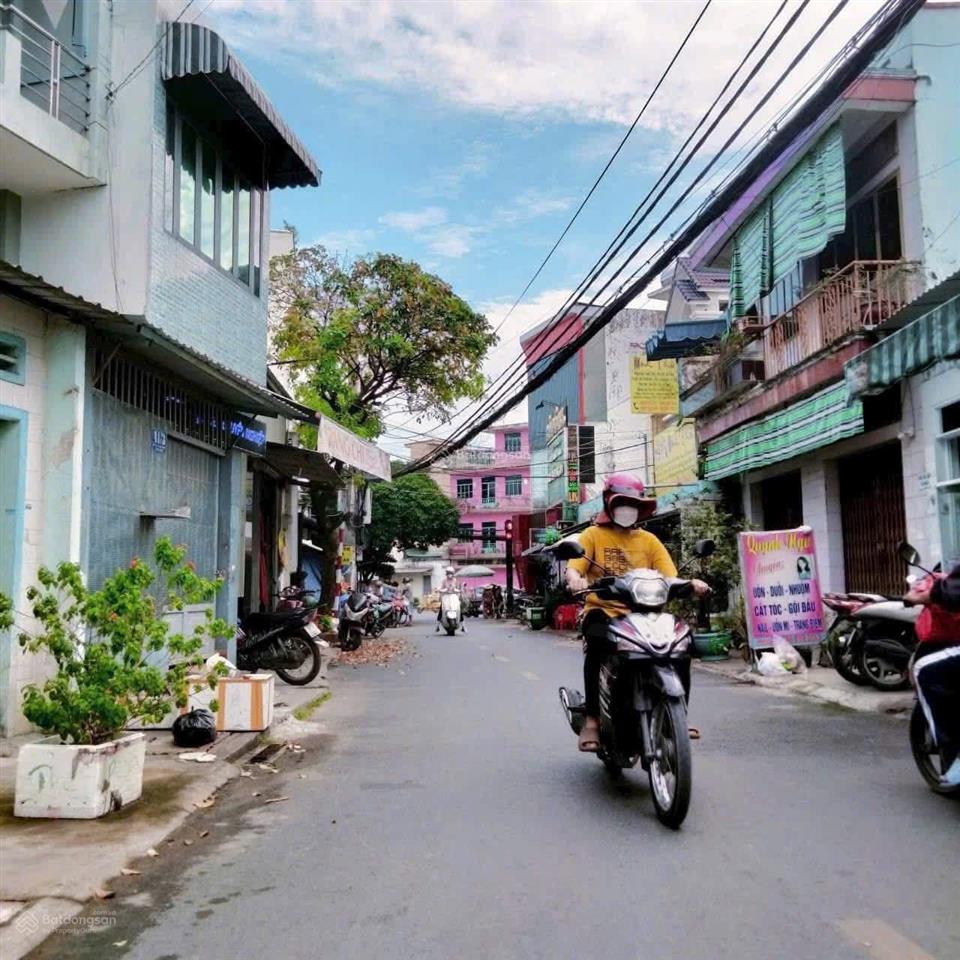 Nhà mặt tiền nguyễn thị ri cách chợ hóc môn 100m  khu vip  giá tốt