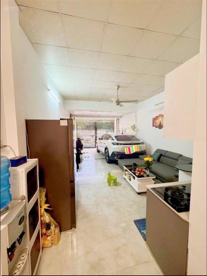 Nhà mặt tiền nguyễn thị ri cách chợ hóc môn 100m  khu vip  giá tốt