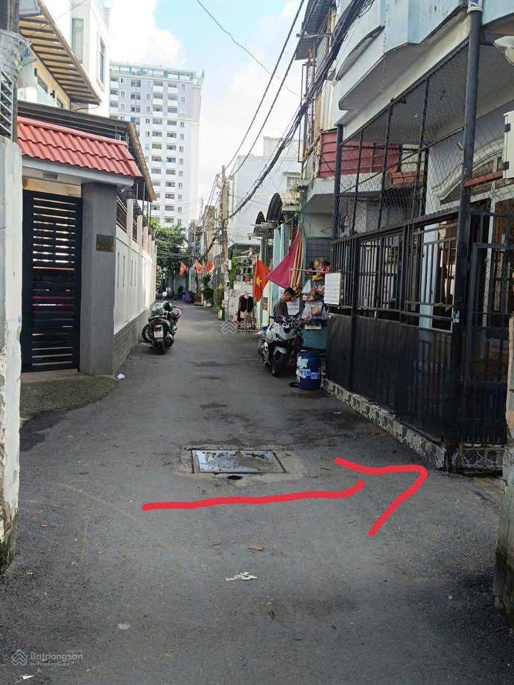 Nhà cấp 4 sổ hồng riêng đường phan văn hớn  giá rẻ hơn lô đất