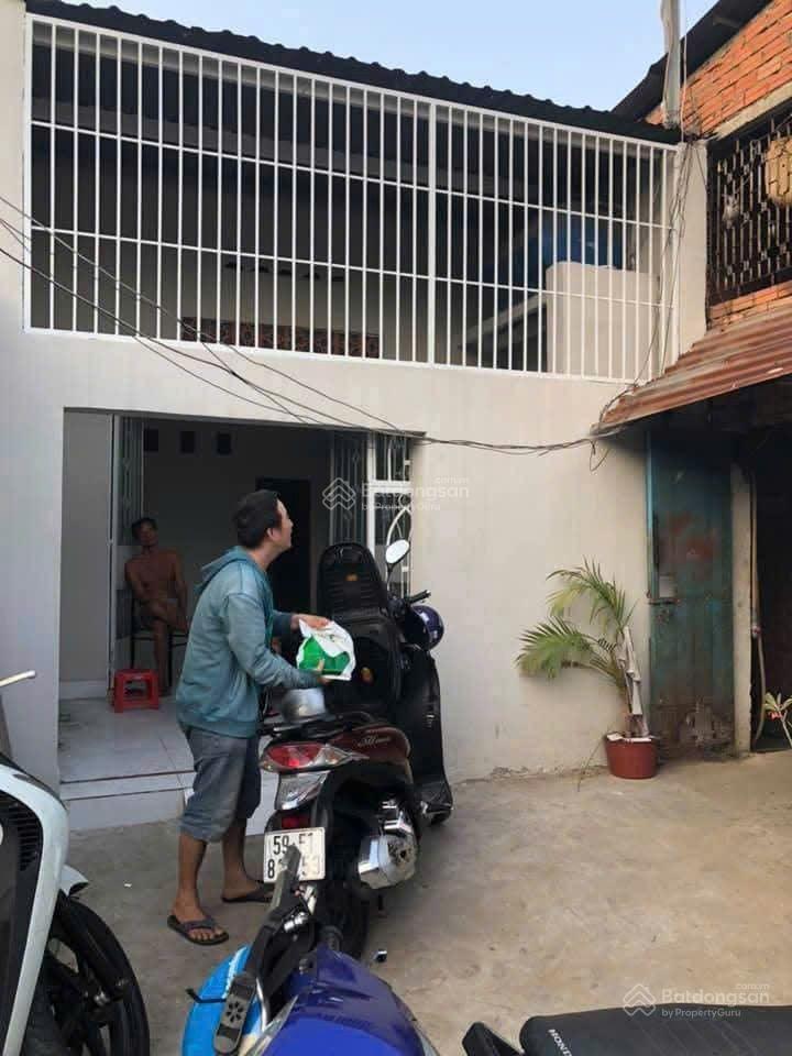 Nhà cấp 4 sổ hồng riêng đường phan văn hớn  giá rẻ hơn lô đất