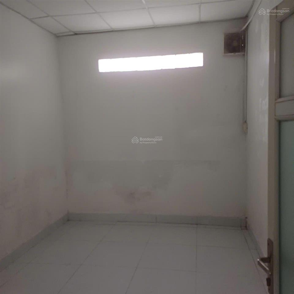 Nhà cấp 4 sổ hồng riêng đường phan văn hớn  giá rẻ hơn lô đất