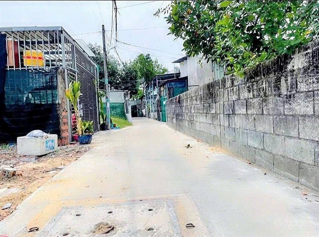 Đất thổ cư kdc hiện hữu đường song hành, thị trấn hóc môn  giá tốt