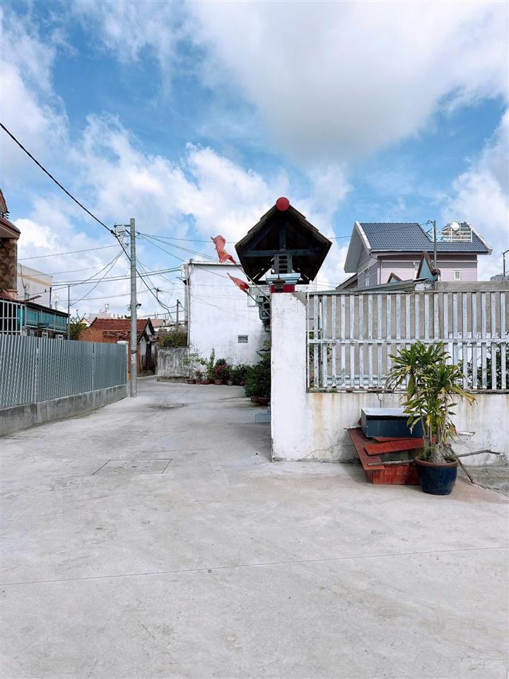 Đất thổ cư kdc trung tâm thị trấn hóc môn  giá tốt
