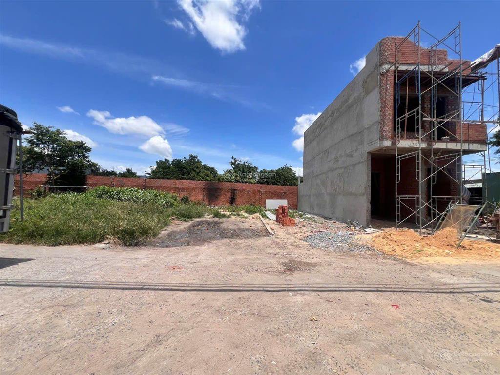 Đất thổ cư kdc hxh 6m đường huỳnh thị na vào 20m  giá tốt