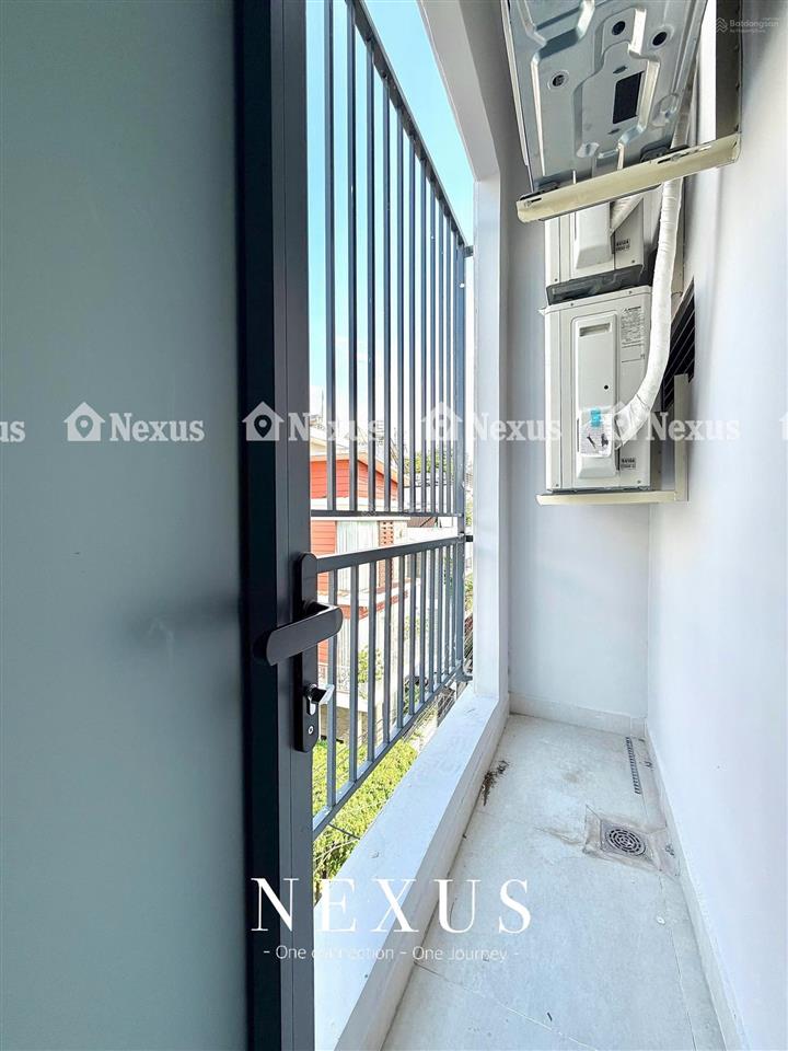 Căn hộ 32m2  mới 100%  đầy đủ nội thất  ngay gần học viện hàng không / etown cộng hoà / k300