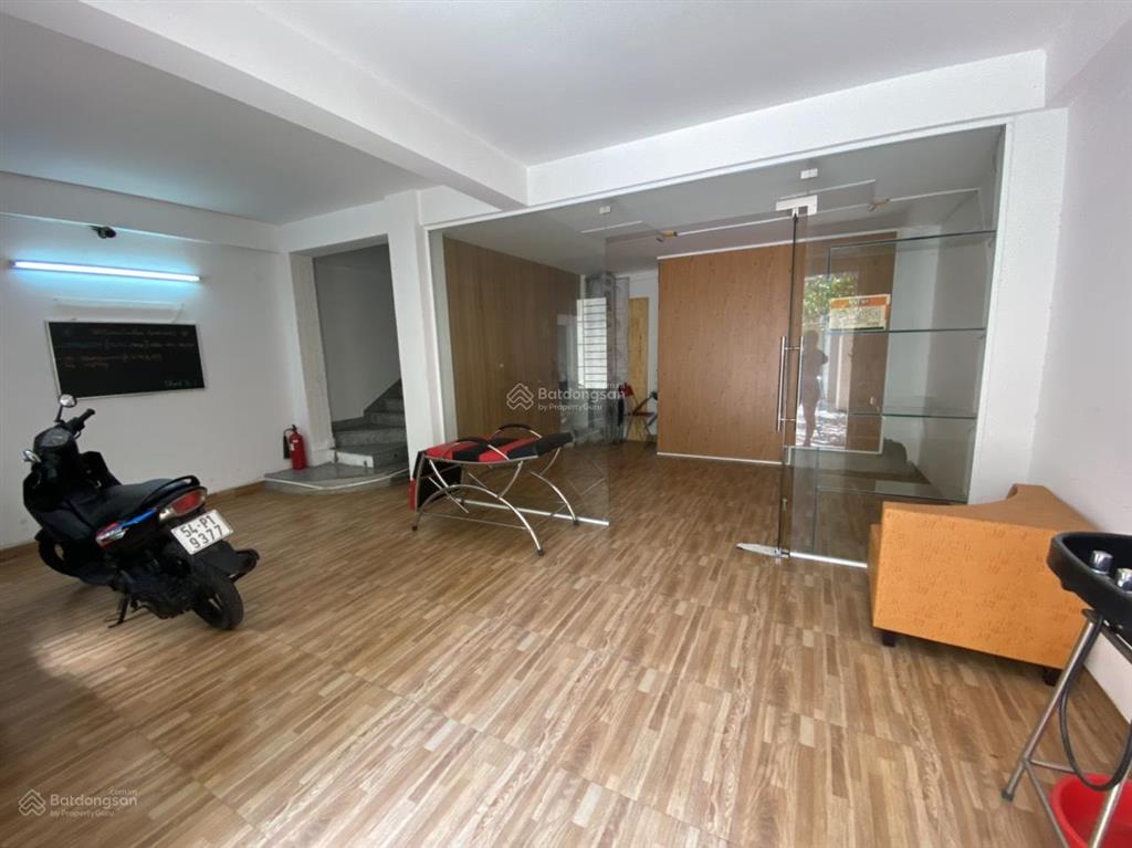 Hiếm nhà 7 tầng kinh doanh căn hộ phố tây sau chợ đêm nha trang, hẻm thông hùng vương, vị trí tốt