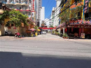 Bán lô đất có sẵn nhà cấp 4 hẻm rộng phố tây hùng vương, nha trang vị trí gần biển,thuận lợi đầu tư
