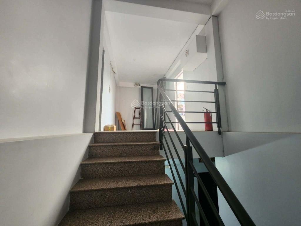 Căn hộ dịch vụ ngang 8.44m trung tâm quận 8, tám danh phường 4. 15.2 tỷ tl chủ