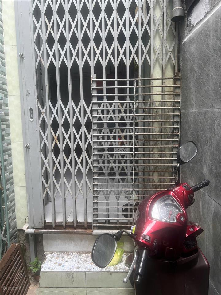 Chính chủ cần bán nhà 2 mặt tiền trước sau, không lộ giới không quy hoạch, 29.7m2 2 tầng hoàn công