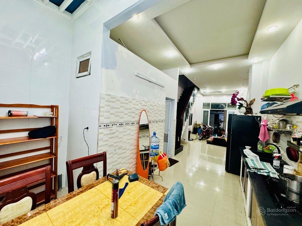 Nhà đẹp ở ngay  đường đông hồ  gần aeon q8  khu hiện hữu  pháp lý chuẩn  hoàn công đủ  6,2 tỷ